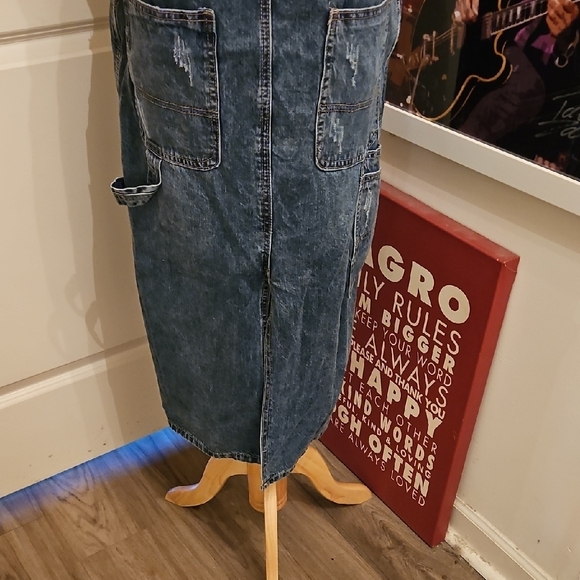 Women's Denim Overall Dress - Picture 7 of 7